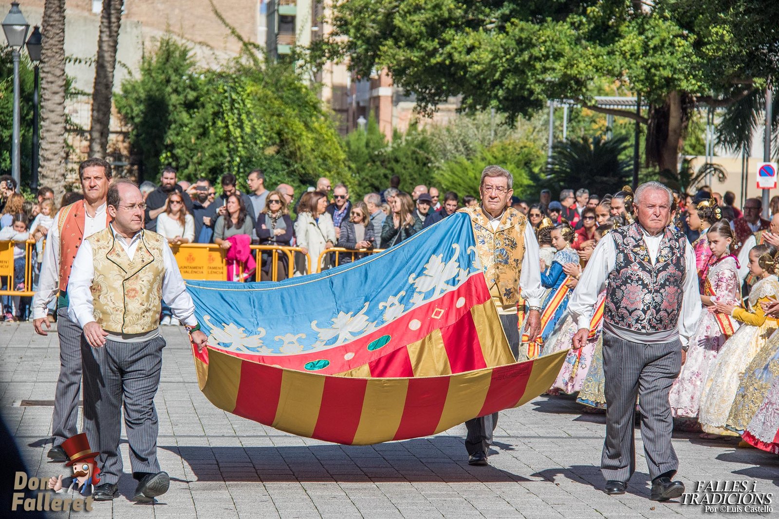El Marítimo homenajea a la Senyera / Luis Castelló - Don Falleret