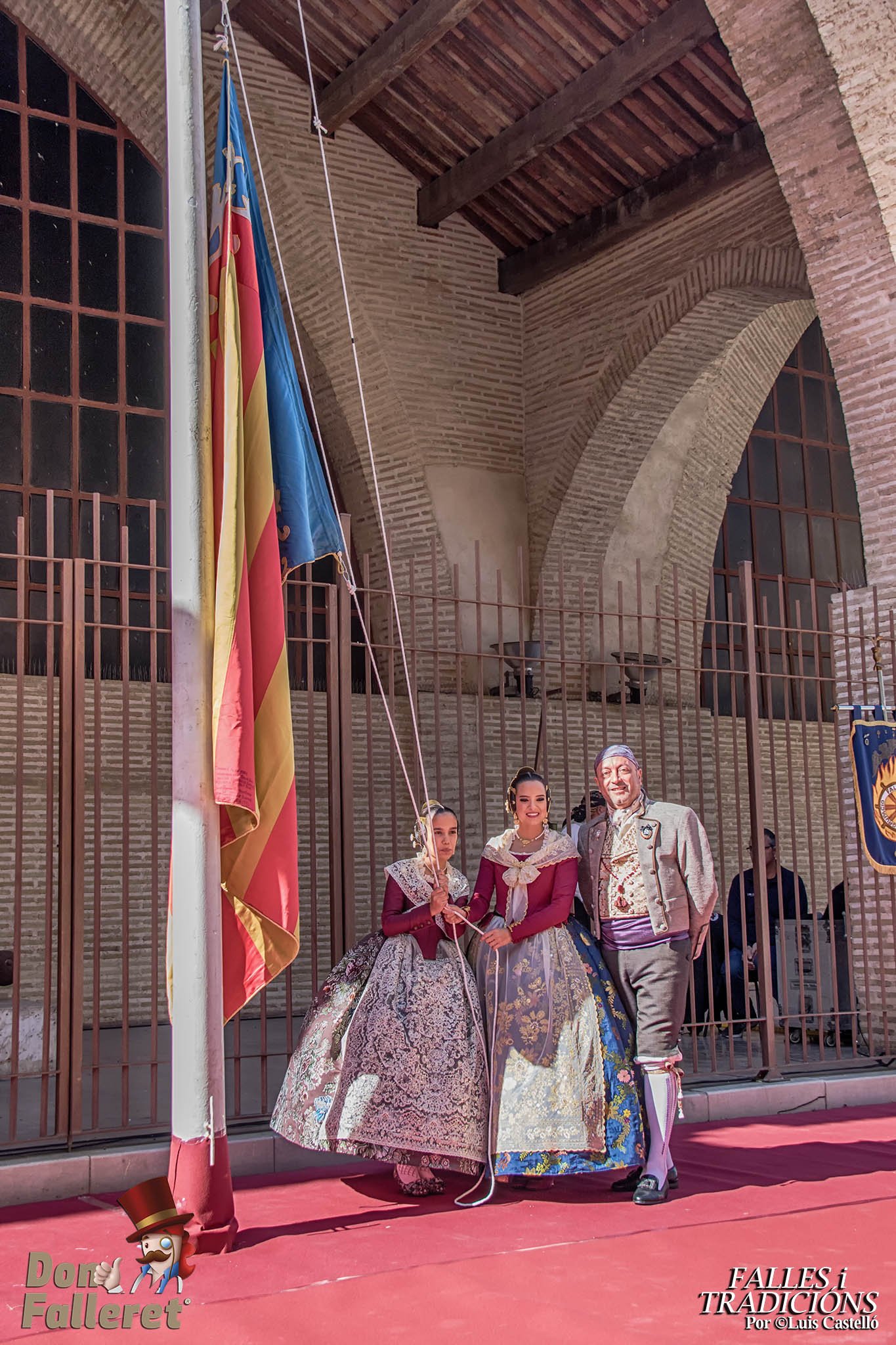 El Marítimo homenajea a la Senyera / Luis Castelló - Don Falleret